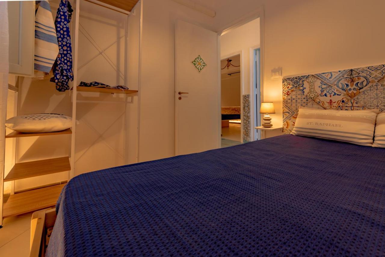 Dimore Di Mare - Beachfront Apartments Santa Flavia Exterior photo