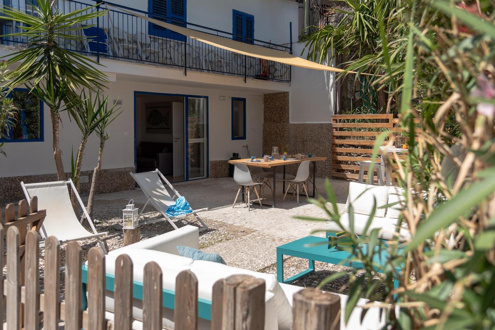 Dimore Di Mare - Beachfront Apartments Santa Flavia Exterior photo