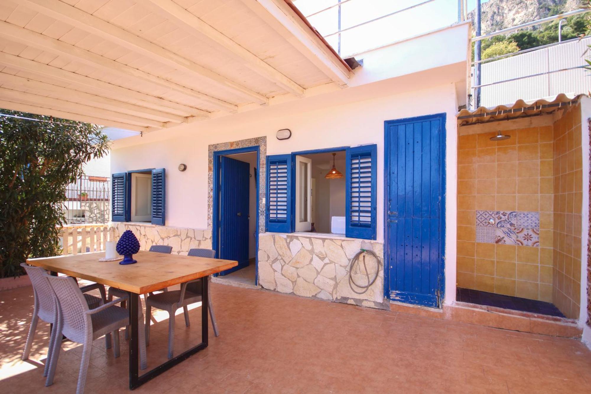 Dimore Di Mare - Beachfront Apartments Santa Flavia Exterior photo